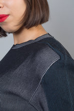 Load image into Gallery viewer, T-Shirt Pitch Black - Grey/Petrol